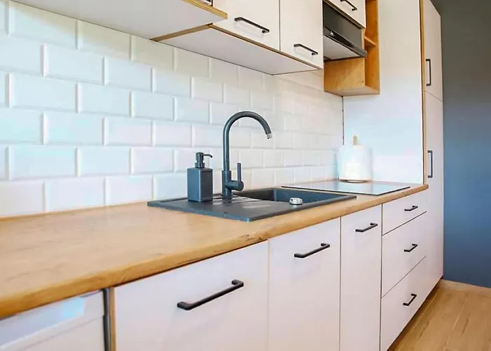 3 Bedroom Cozy In * Lubkowo