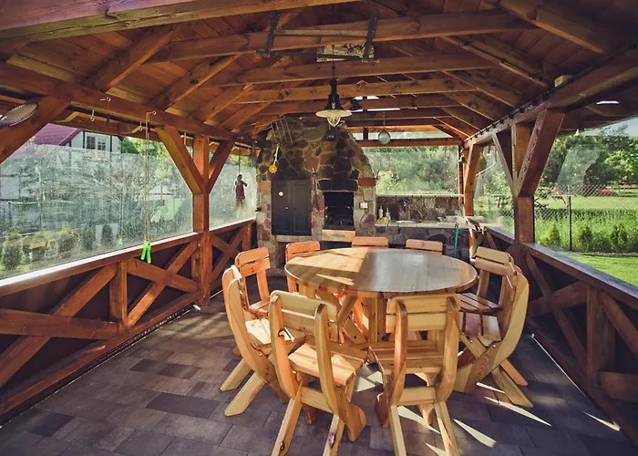 3 Bedroom Cozy In Lubkowo